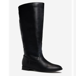 NIB Black faux leather boot